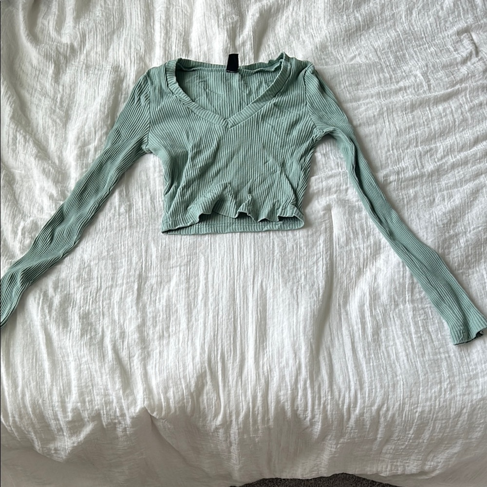 SHEIN Green Ribbed Crop Blouse
